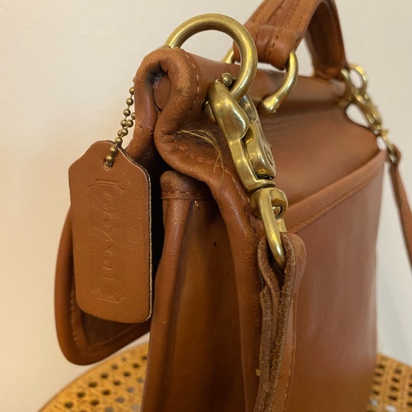 Vintage Coach Willis British Tan 9927 Shoulder Crossbody Bag - Picture 10 of 12
